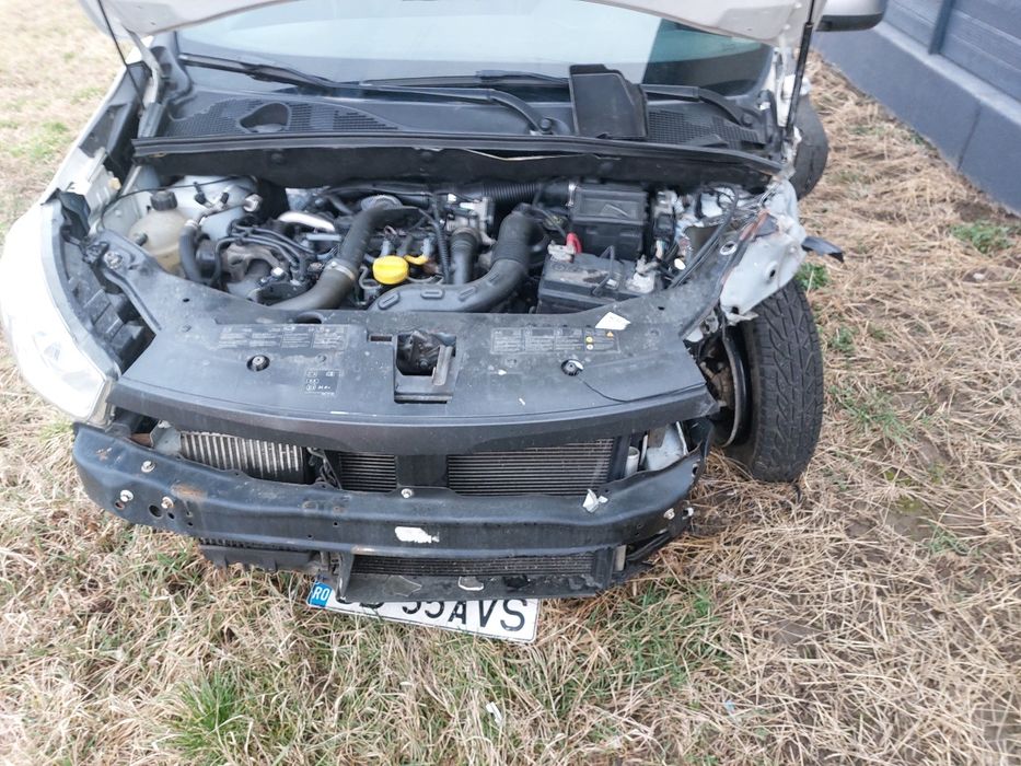 De vanzare dacia doker1,5dci avariata