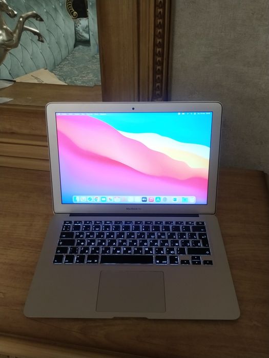 Ноутбук Macbook air Core i7, SSD