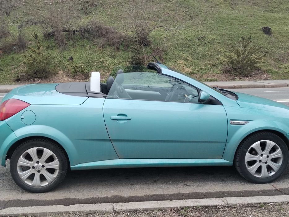 Vând Opel Tigra cabrio