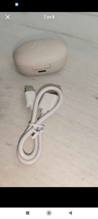 Xiaomi Redmi Note 10 5 G със слушалки също Xiaomi