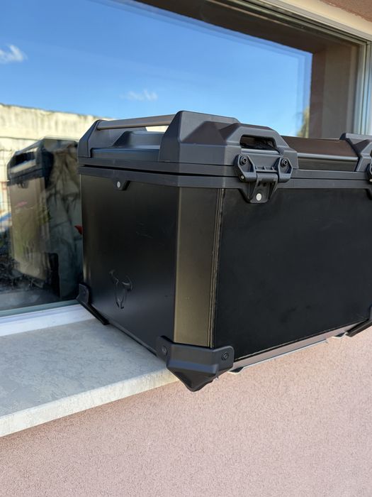 Продавам лека мото кутия Titanium SV Moto-tach Adventures + плоча за Honda TRAX ADV TOP CASE SYSTEM