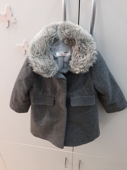 Вълнено палтенце Zara