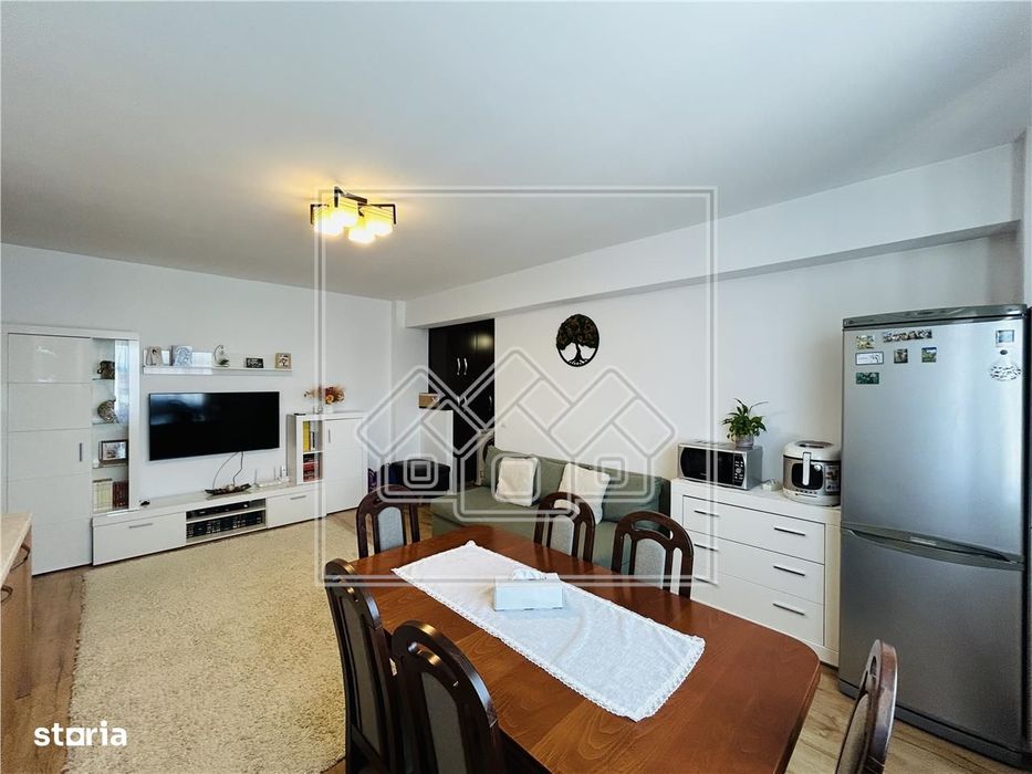 Apartament 3 camere, balcon, loc de parcare - Turnisor