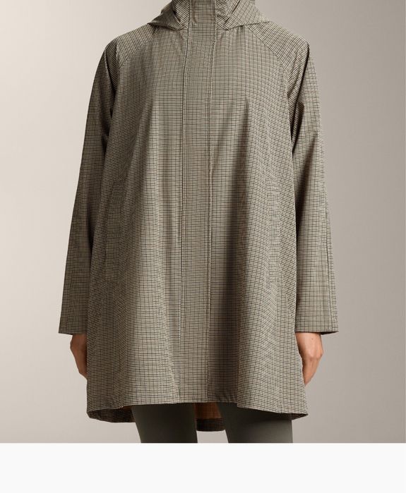 Jeacheta Oysho impermeabila xs