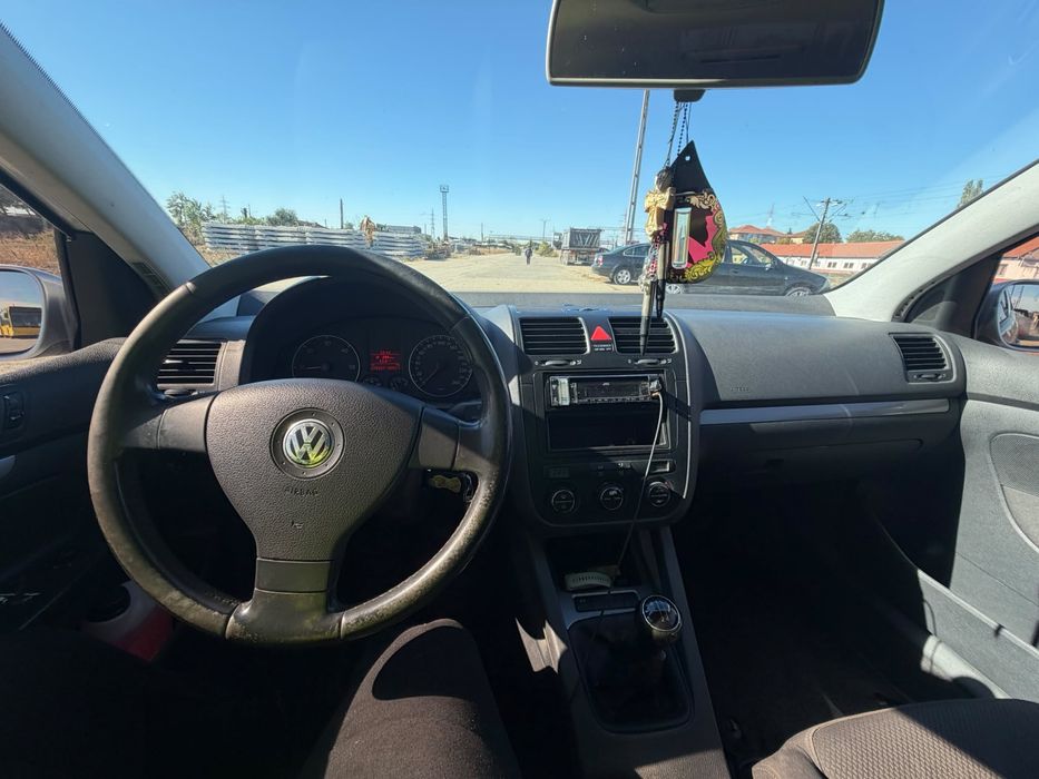 VOLKSWAGEN Golf 2004 — imagine 3