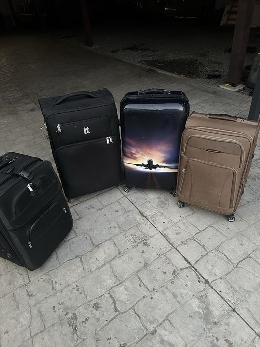 Valize/ trolere cu 4 roti