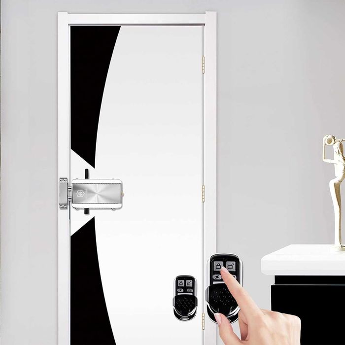 REDUS de la 960RON, Sistem inchidere inteligent, acces cu telecomanda