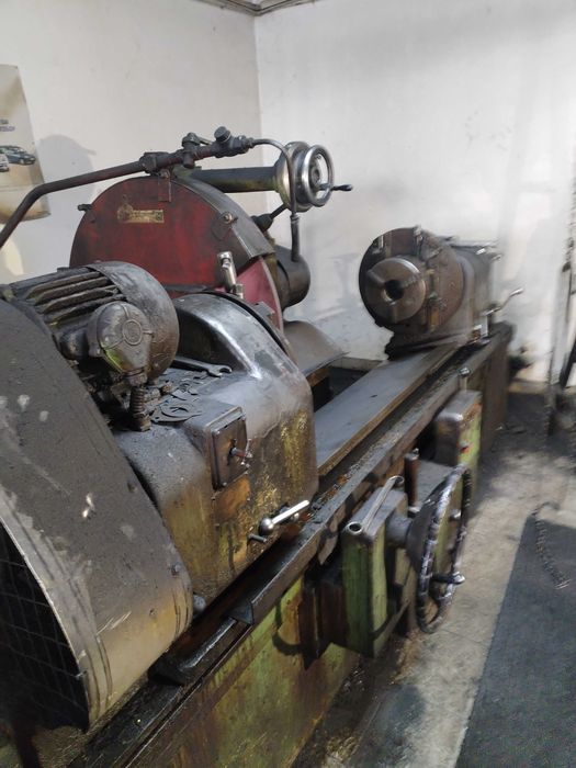 Машина за шлайфане на колянови валове