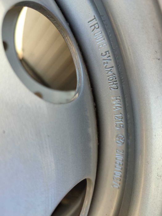 Гуми 205/75 R16C Continental нови с джанти