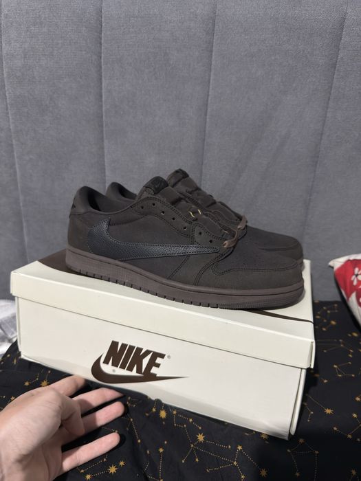 Air Jordan 1 Low Travis Scott Velvet Brown