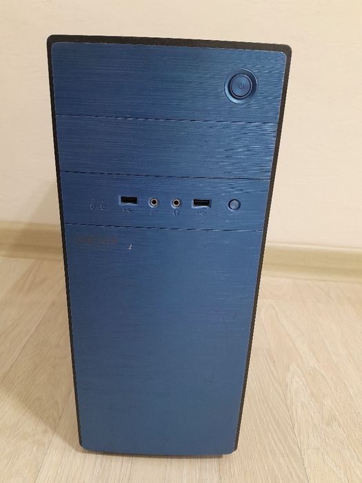 Корпус для компьютера 2 штуки