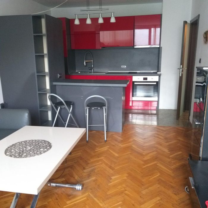 Дава се под наем Тристаен апартамент в София, Стрелбище - 72 кв.м за 787.95 € - Снимка #1