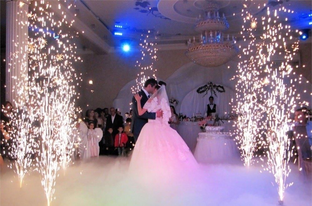 Fum greu dansul mirilor nunta