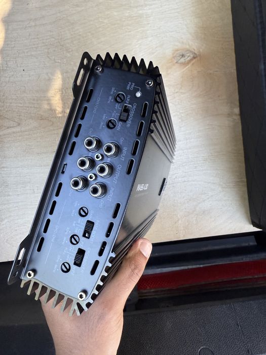 Продам усилитель Amp mass 4x80