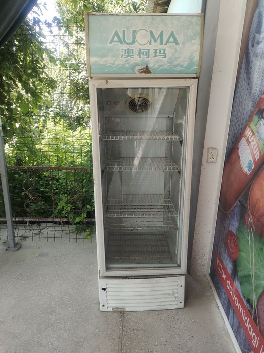 Стойка Витрина холодильник