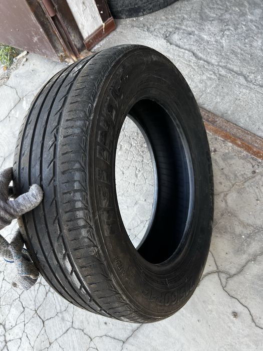 Покрышка 215/60 r16