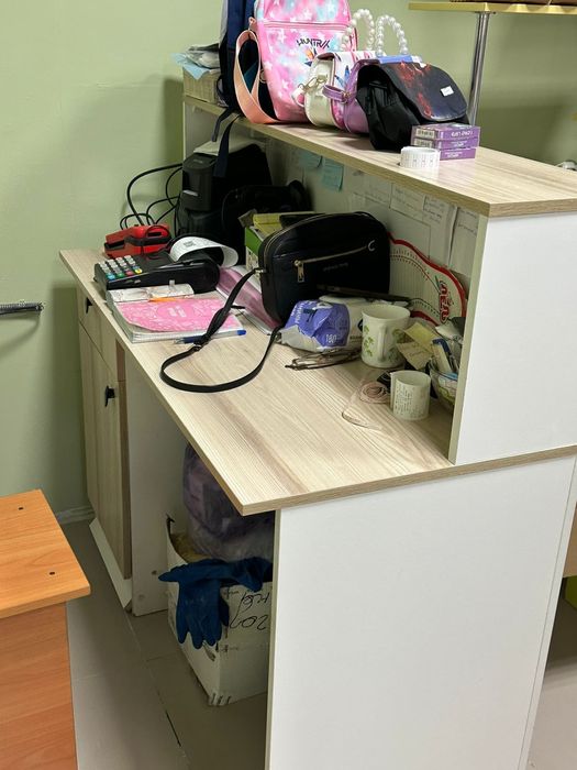 Продам ресепшн б/у