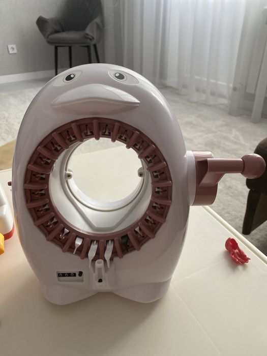 Продам игрушки для малышей