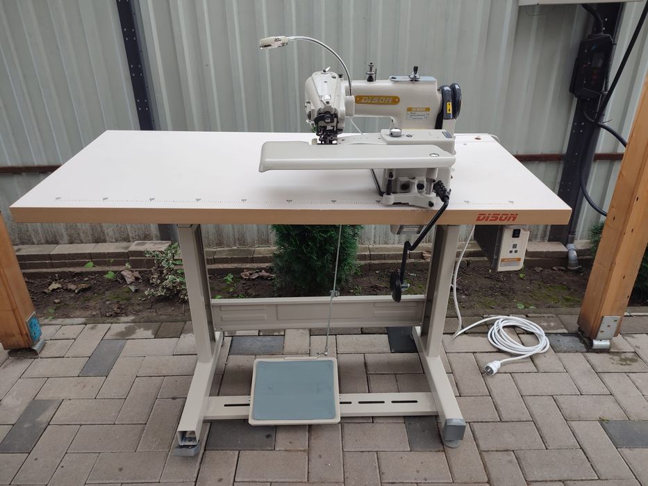 Masina de cusut/stafir /cusatura ascunsa - Dison/DS-T510