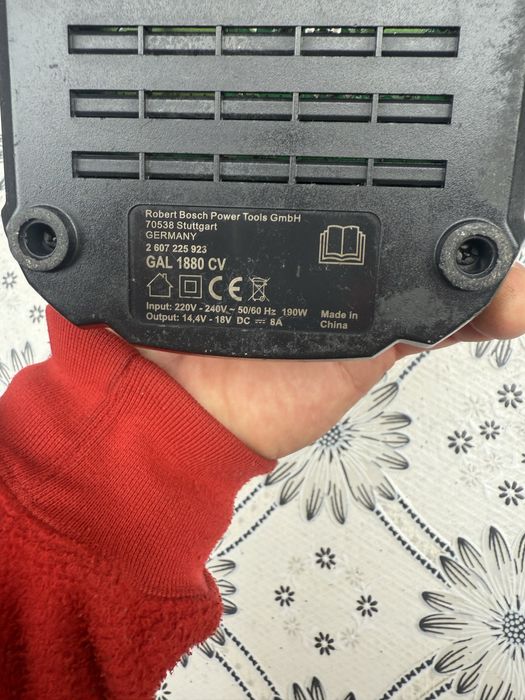 Зарядно устройство Bosch GAL 1880 CV Professional 14,4 – 18 V