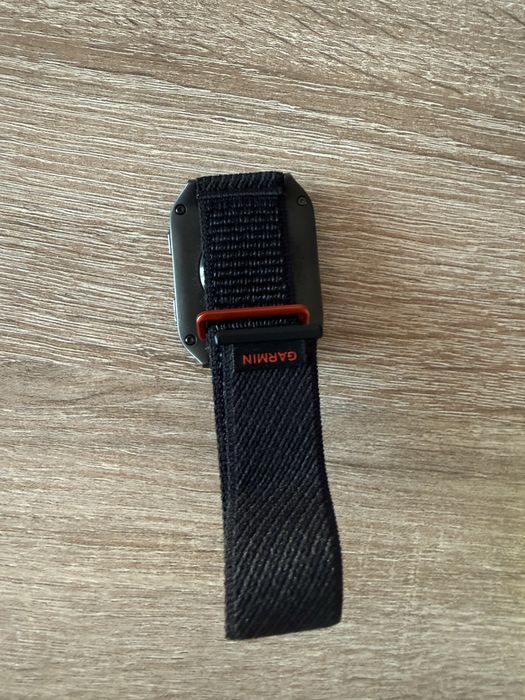 Смарт часовник GARMIN VENU X1