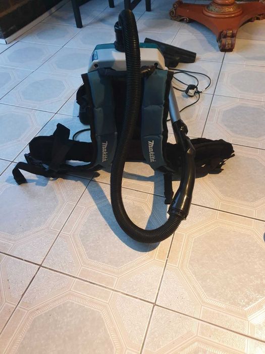 Прахосмукачка макита