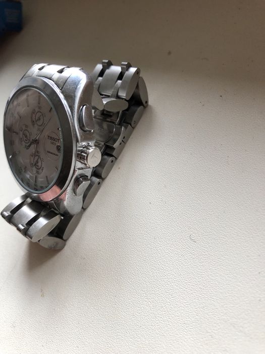 Часы наручные TISSOT