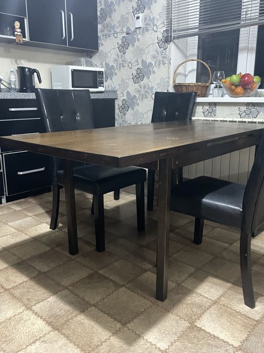 Продам кухонный стол