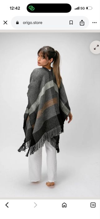 Bcbg maxazaria пончо