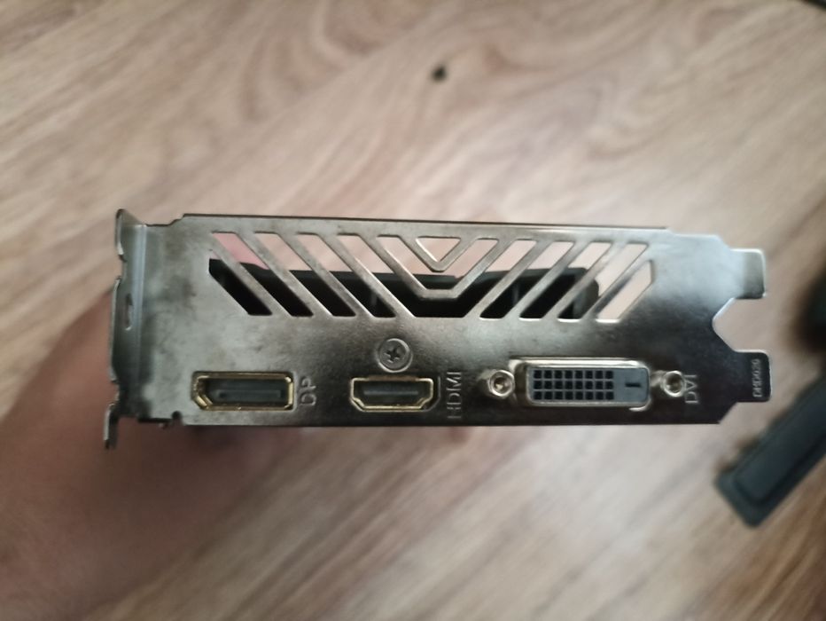 Видеокарта 1050ti