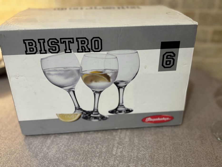 Стеклянные фужеры