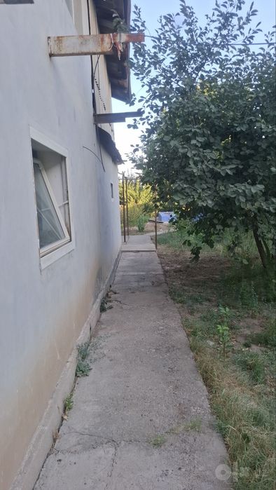ПРОДАЁТСЯ ДОМ в Азадбаше 10 соток