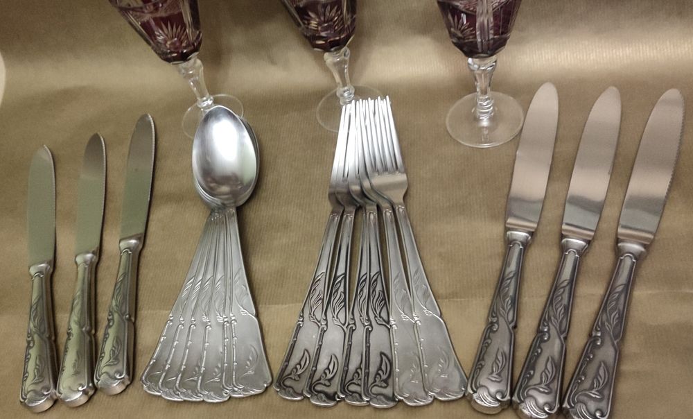 Старинни прибори за хранене