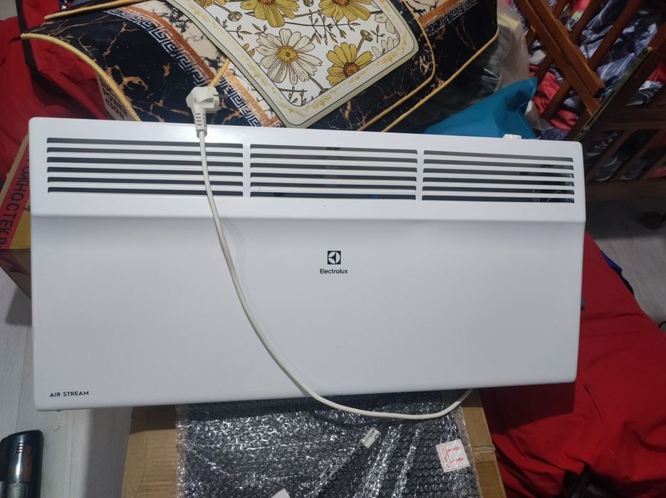 Продам Конвектор обогреватель Electrolux