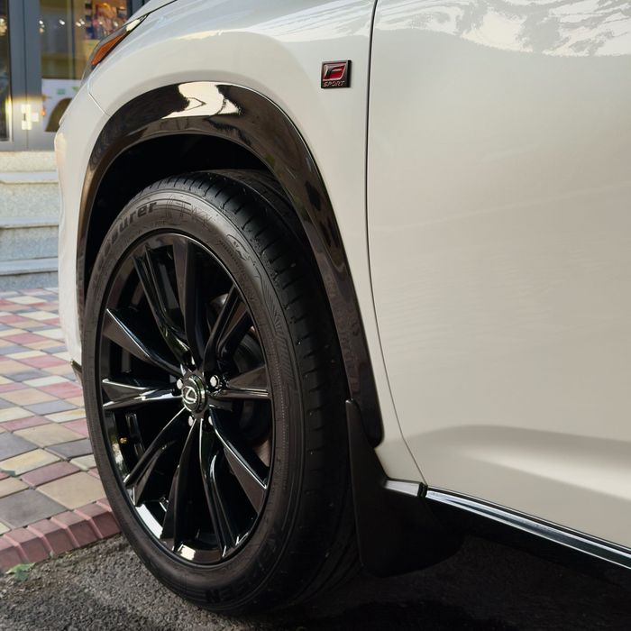 LEXUS NX200, 2018 года
