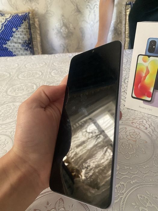 Редми 12 С сотилади