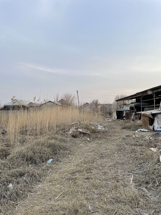 Участка сотилади