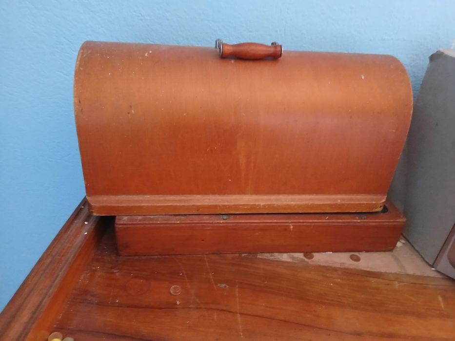 Продавам шевна машина