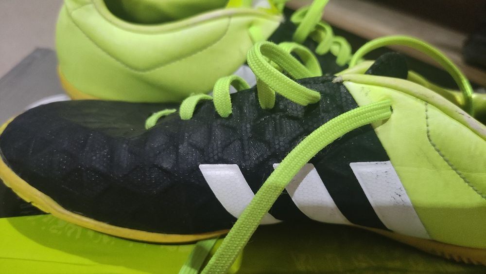 Стоножки и маратонки Адидас