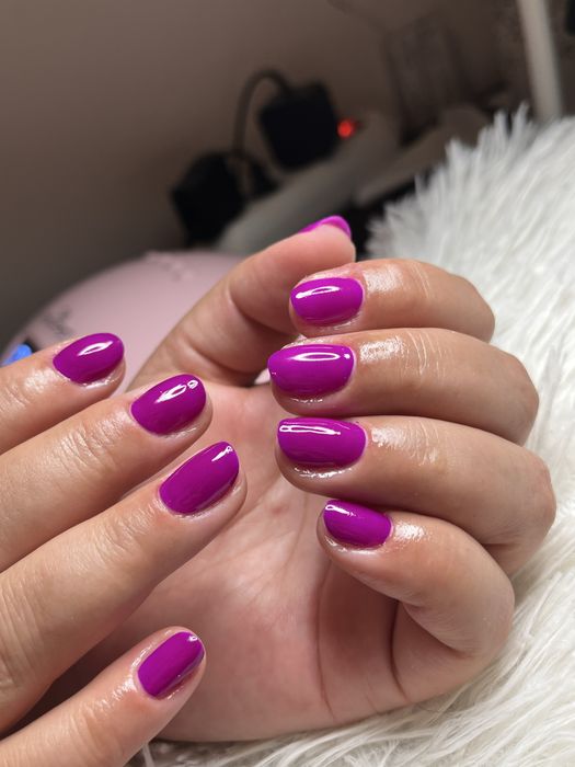 Unghii cu gel - se platesc doar consumabilele