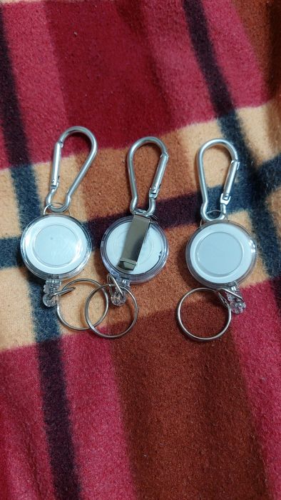 Карабин для ключей с документами