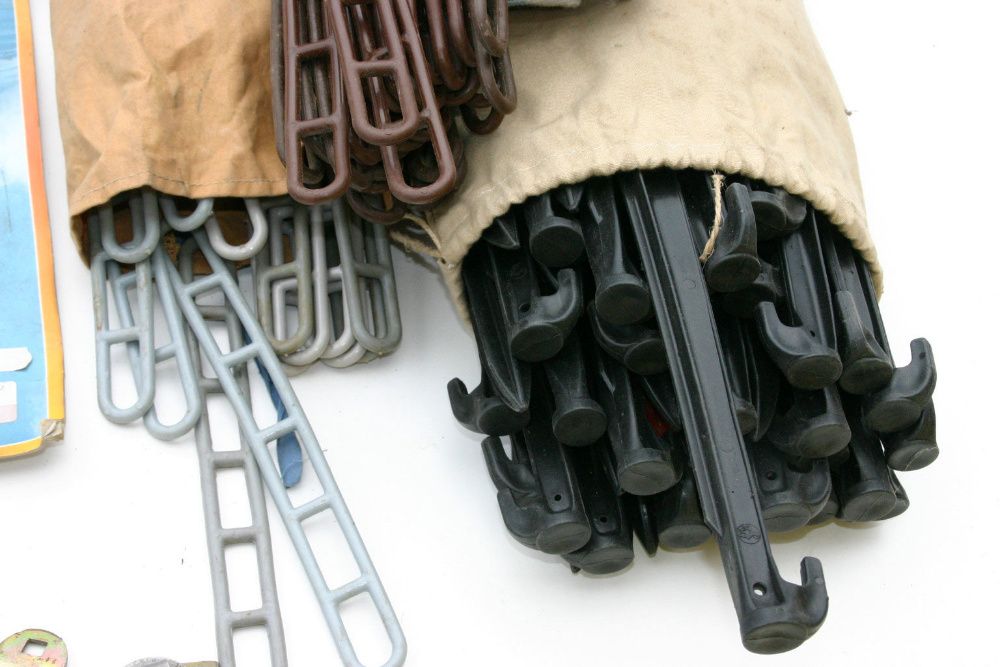 Accesorii corturi rulote, bete, cuie, elastice, sfori, intinzatoare