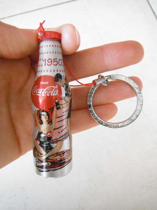 Кока Кола  нещица