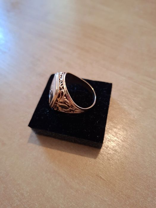 Золотая печатка  .