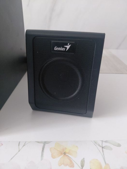 Vând Subwoofer Genius
