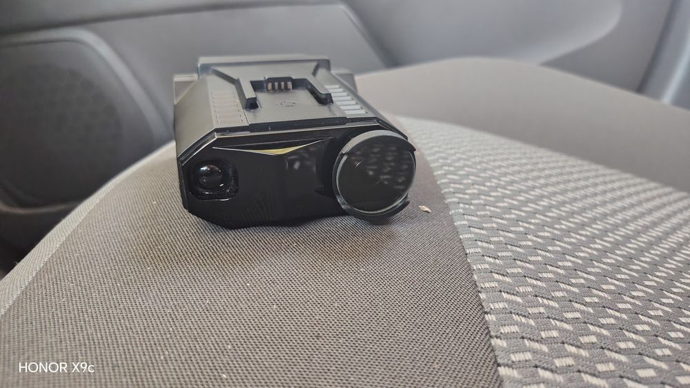 Antiradar 9700s yangi 2 oy ishlatilgan videoregistratorli