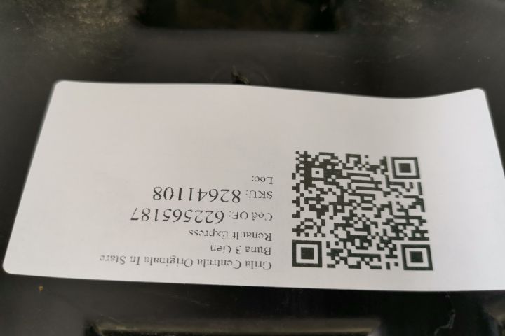 Grila Centrala Originala In Stare Buna 3 Gen Renault  Express