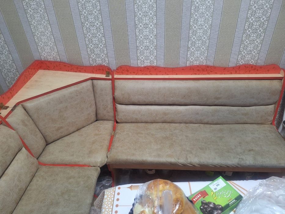 Кухонный диван без стола