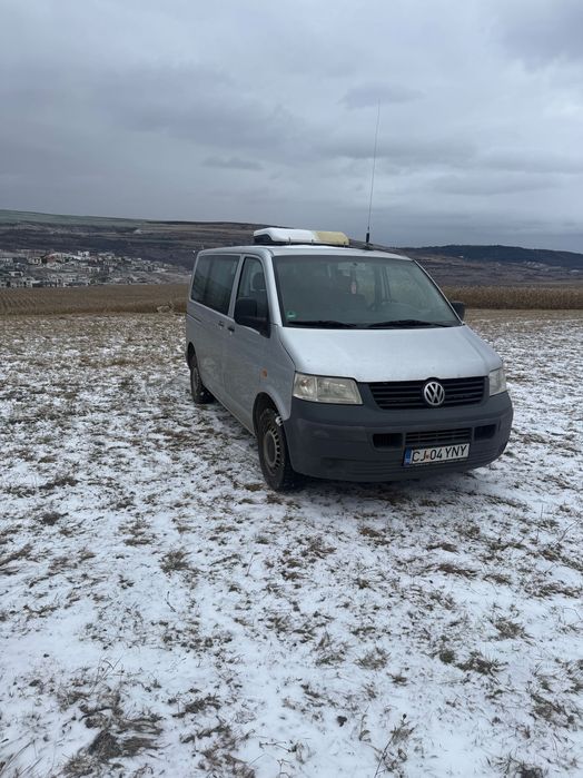 Vând volkswagen Transporter