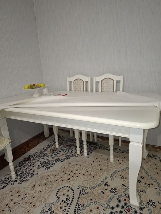 Продам стол качественный